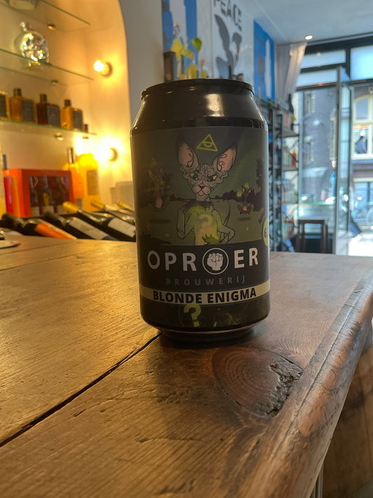 Oproer | Blonde Engima