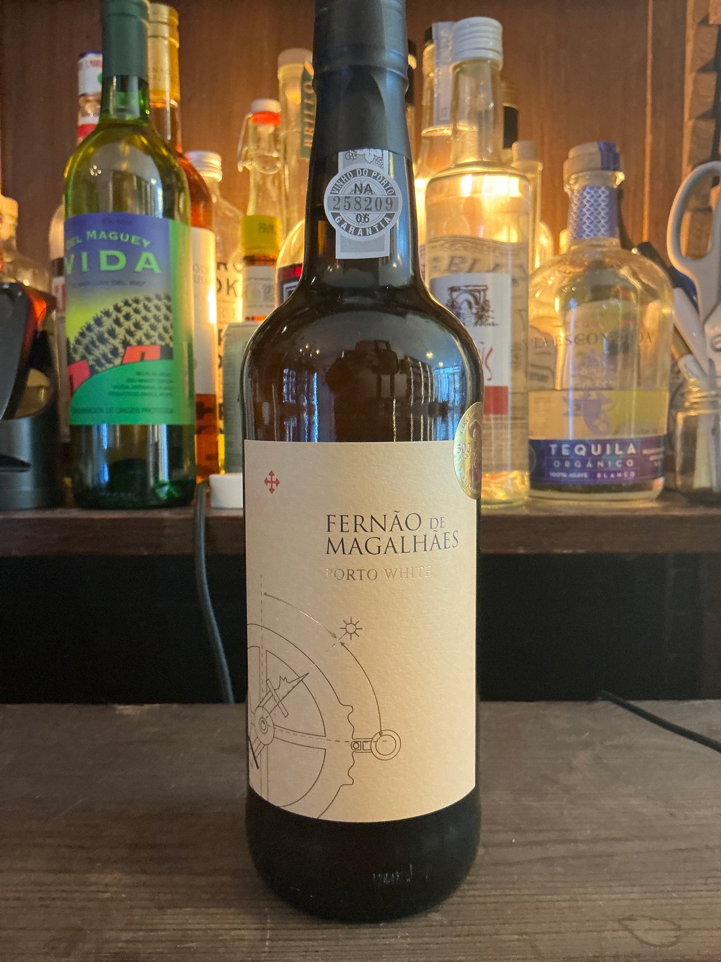 Fernão de Magalhães | Port White