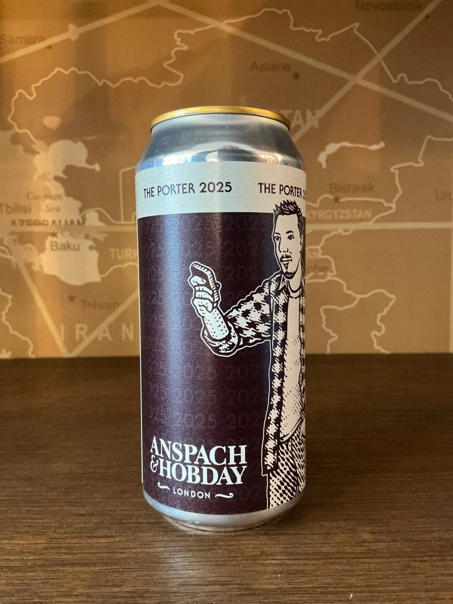 Anspach & Hobday The Porter premium craft English porter can with vintage-style label showing a man in checkered shirt.