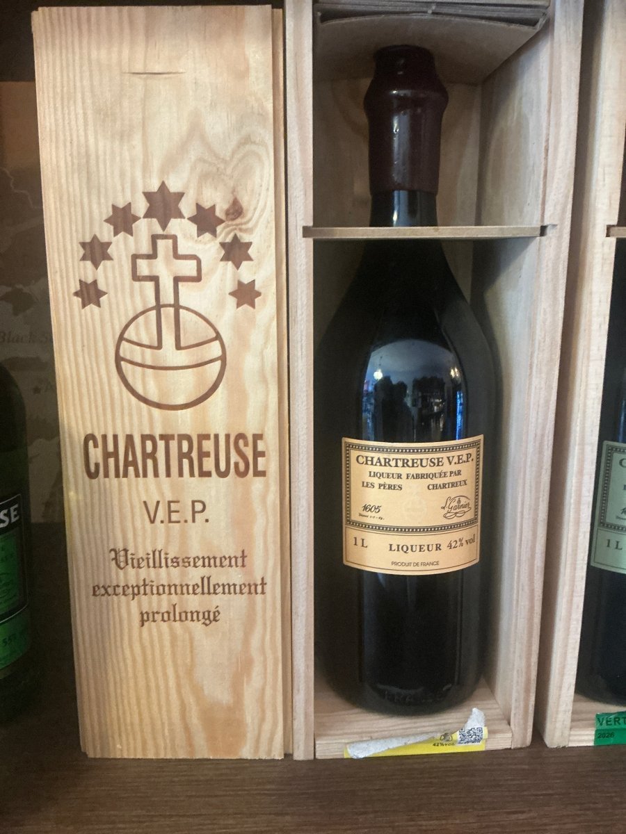Chartreuse VEP Yellow 1L liqueur bottle 42% ABV with engraved wooden Carthusian Order gift box