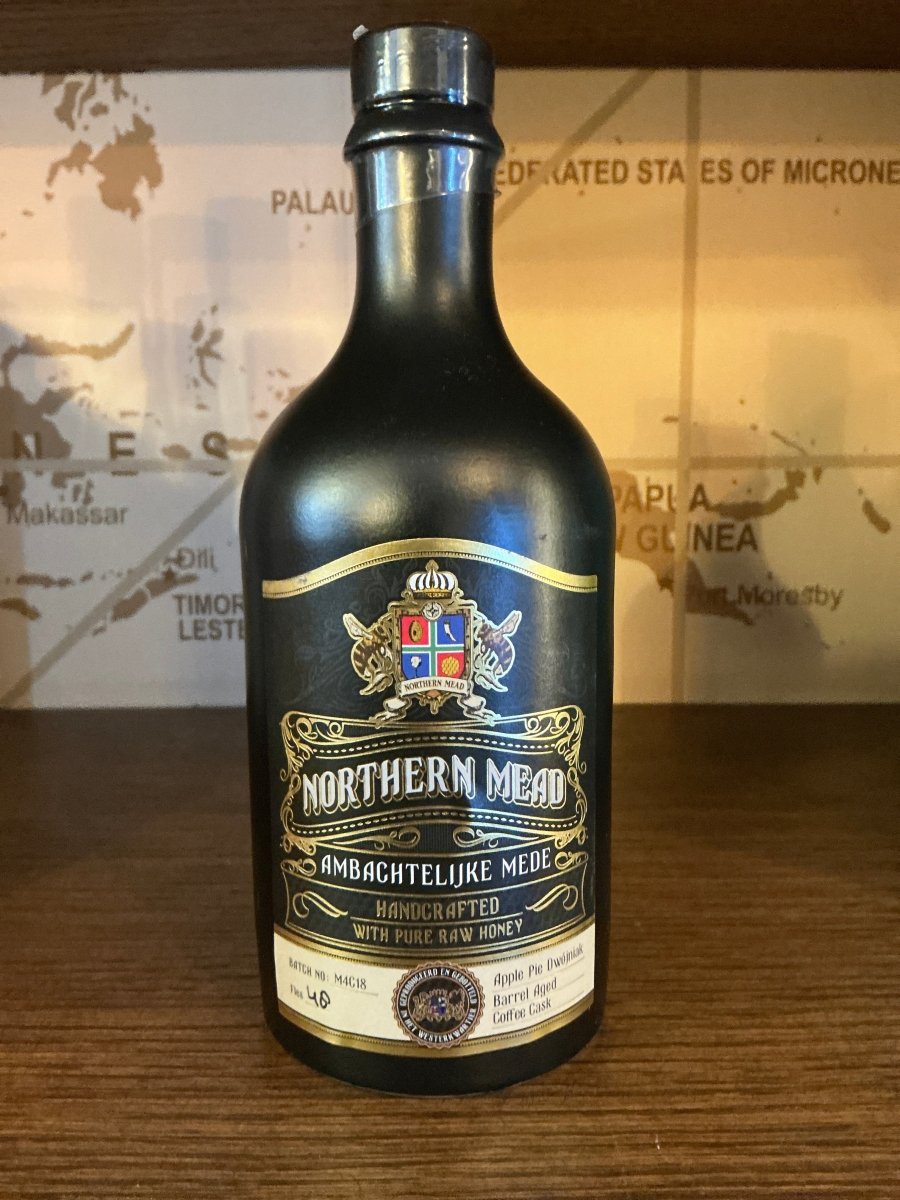 De Noordelijke Mederij Apple Pie Coffee Cask barrel-aged mead bottle