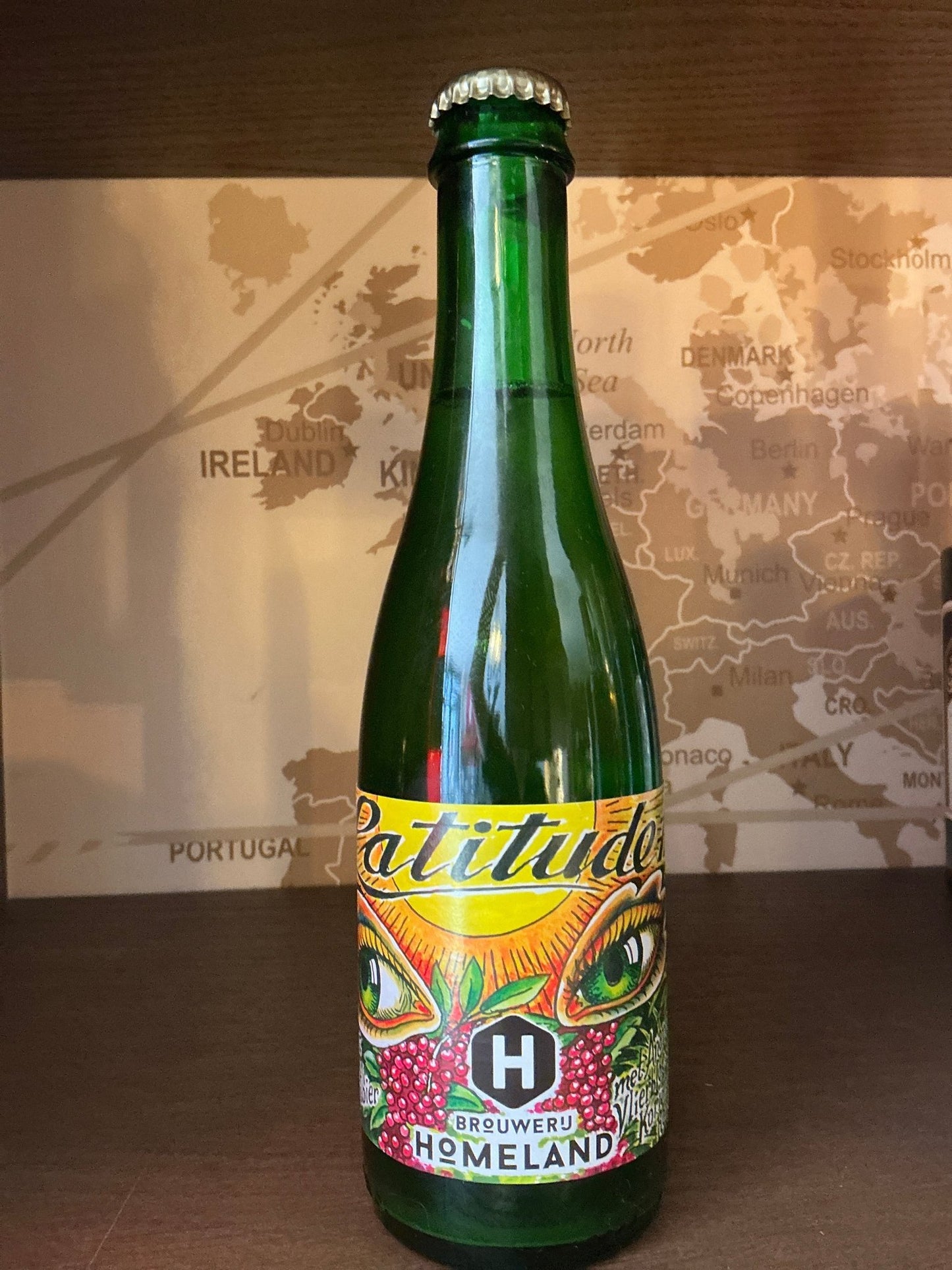 Brouwerij Homeland Latitude #5 bottle – 6.4% wild ale aged on white wine barrels with pineapple and pink peppercorn, Amsterdam