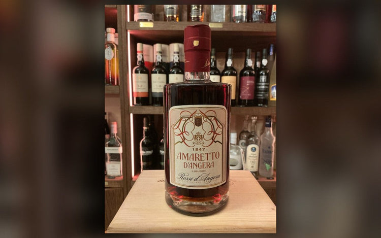 Bottle of Rossi D'Angera Amaretto, from the nut liqueur range at Daan's Drinks