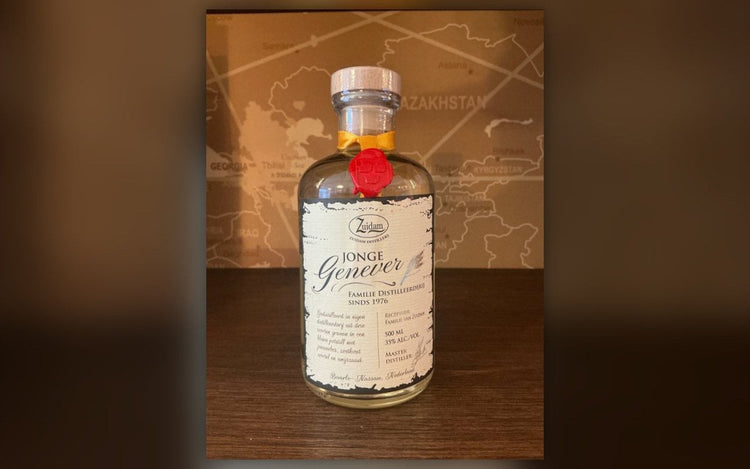 Bottle of Zuidam Jonge Genever, from the genever range at Daan's Drinks