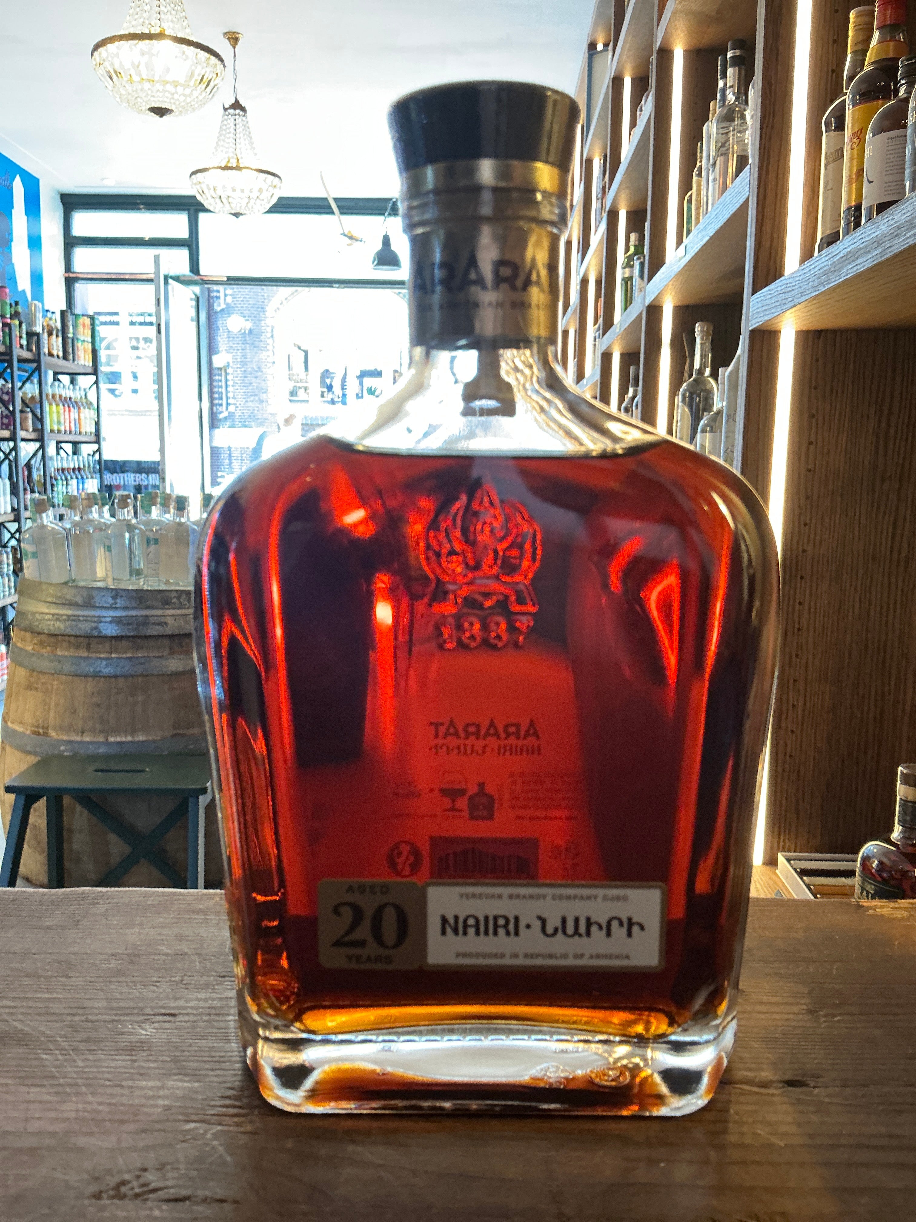 NAIRI ARARAT 20年　ブランデー　古酒　未開封 箱付き NAIRI ARARAT 20年 ブランデー 古酒 未開封 箱付き