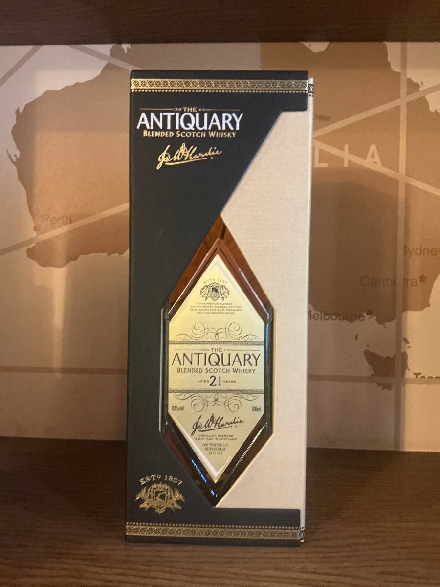 Antiquary 21 Year Old Blended Scotch Whisky — smooth and elegant aged blend, 43% ABV