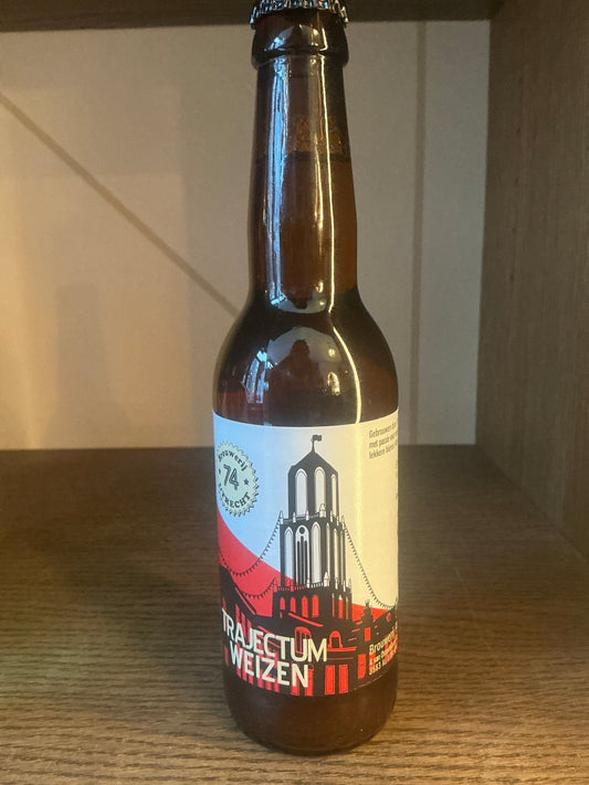 Brouwerij 74 Trajectum Weizen craft Dutch hefeweizen beer bottle with premium artisanal label and limited edition gift design.