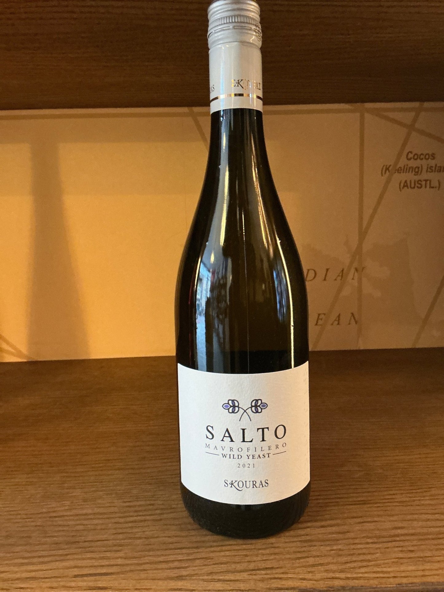 Domaine Skouras Salto Mavrofilero — Greek dry white wine, Peloponnese, 750ml bottle